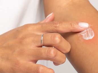 Choosing Top Antifungal Creams for Summer Protection.